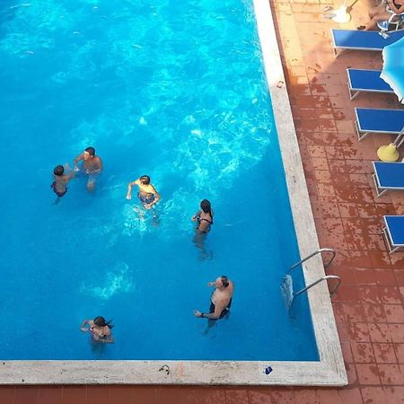 Hotel Villa Furia ベラーリア・イジェア・マリーナ エクステリア 写真