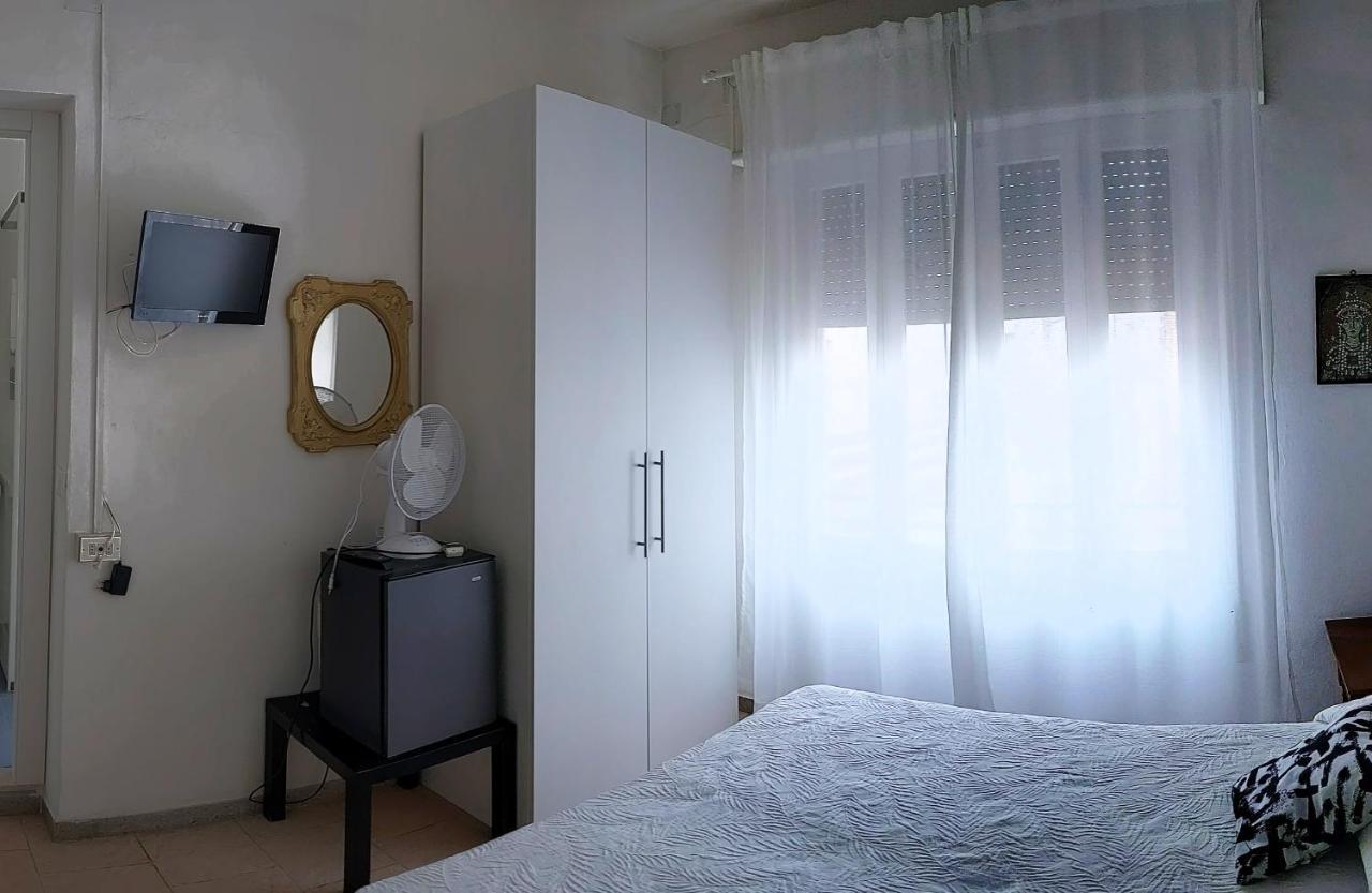 Hotel Villa Furia ベラーリア・イジェア・マリーナ エクステリア 写真