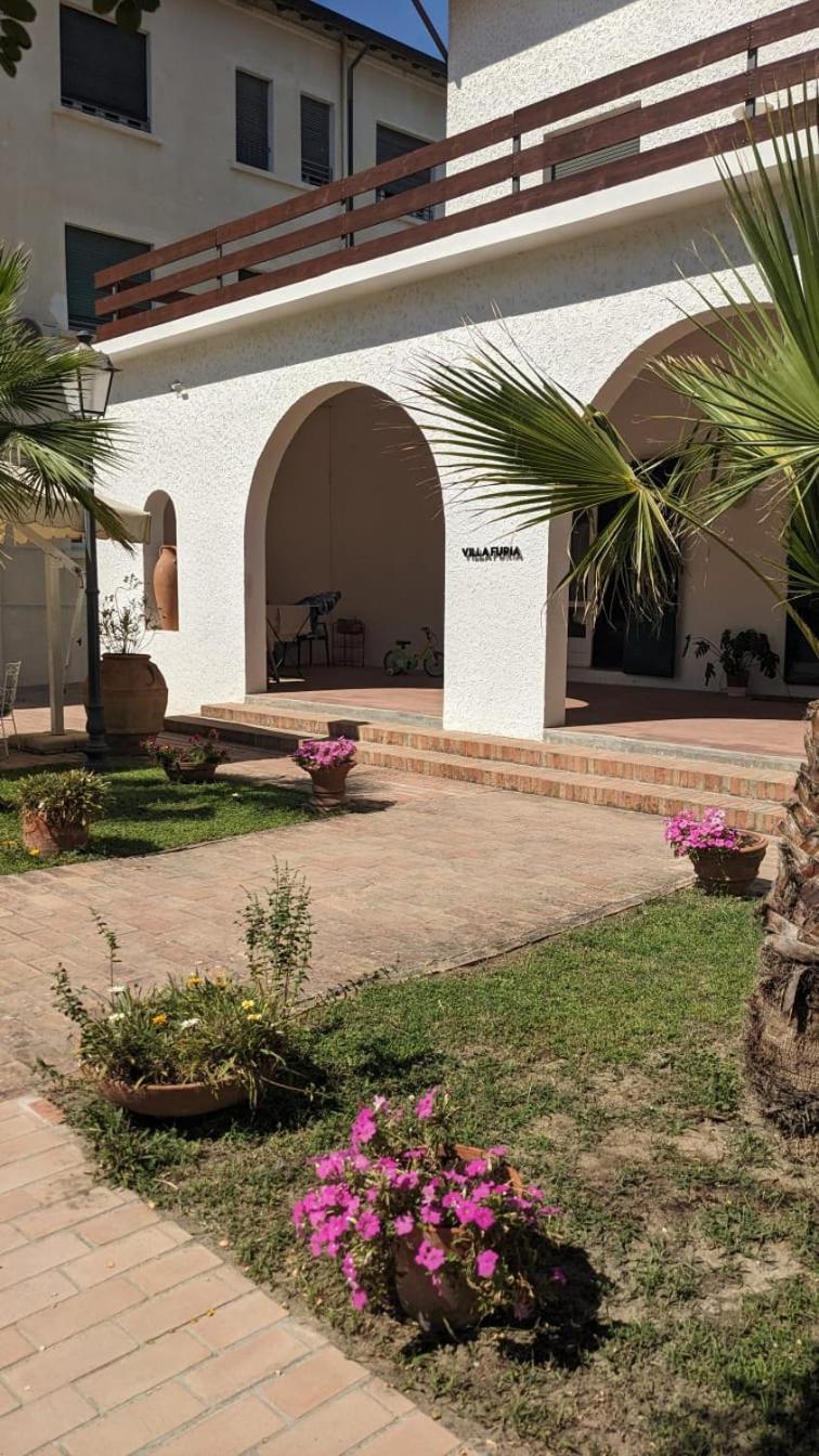 Hotel Villa Furia ベラーリア・イジェア・マリーナ エクステリア 写真